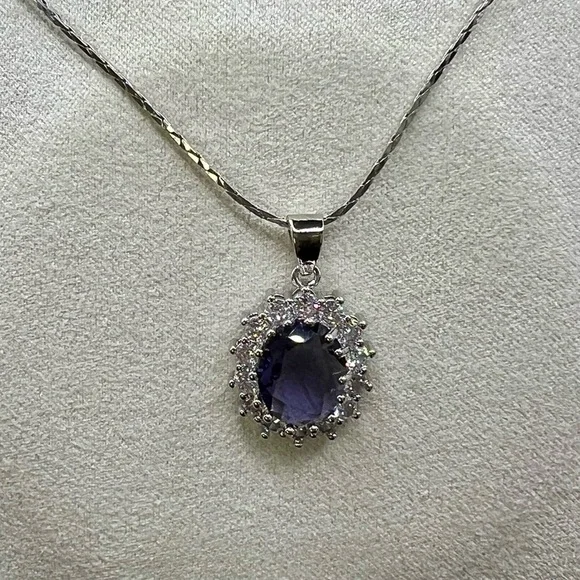 NIB S925 Stamped Silver Amethyst and Zircon Oval Pendant Necklace - Picture 4 of 14